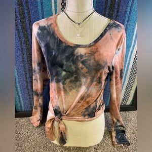 💛 (5/$25) Tie-Dye Long sleeve Shirt